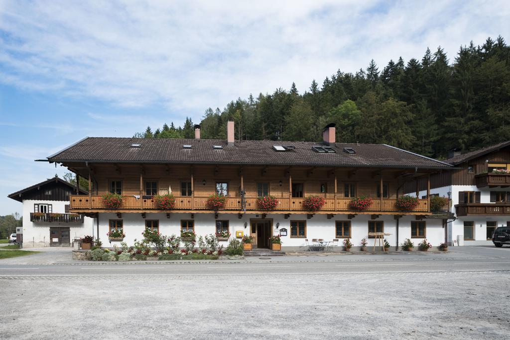 Gasthaus Posch Миезбах Екстериор снимка